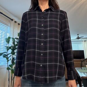 Banana Republic Dark Plaid Button-Up